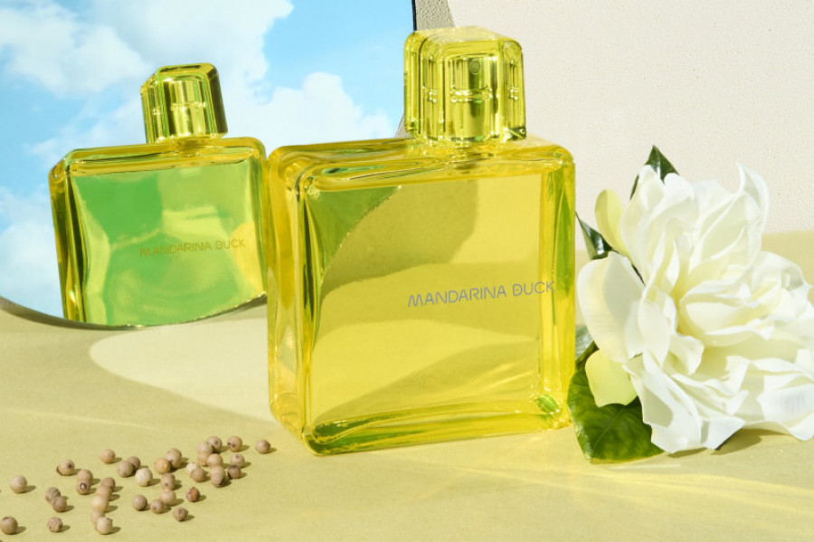 Mandarinaduck woman 11 angelini beauty 32619