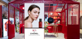 Chanel stand wow 32265