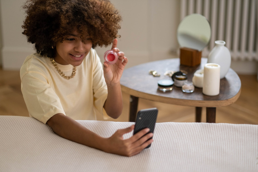 Marketing influencer pexels ron lach 8154652 30133
