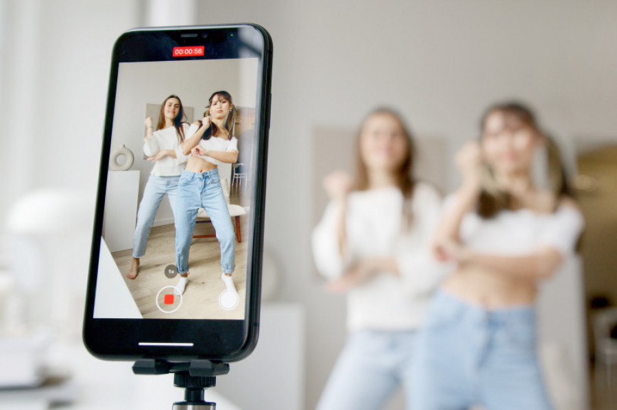 Tiktok dance pexels artem podrez 6003271 29743