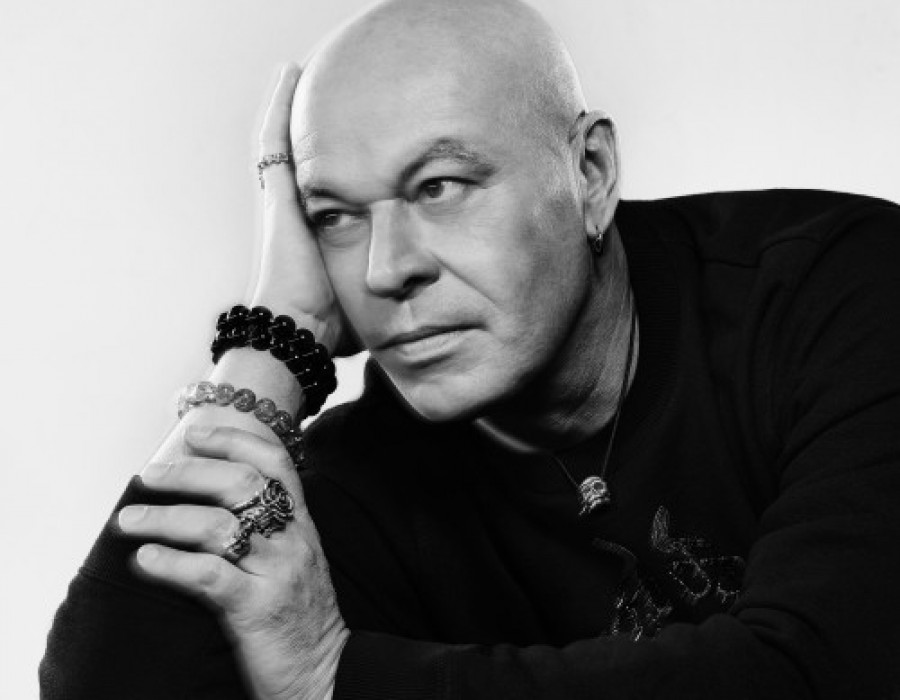 Nicolas degennes portrait givenchy parfums 29627
