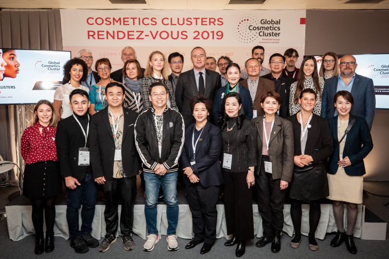 Miembros de global cosmetic cluster 29340