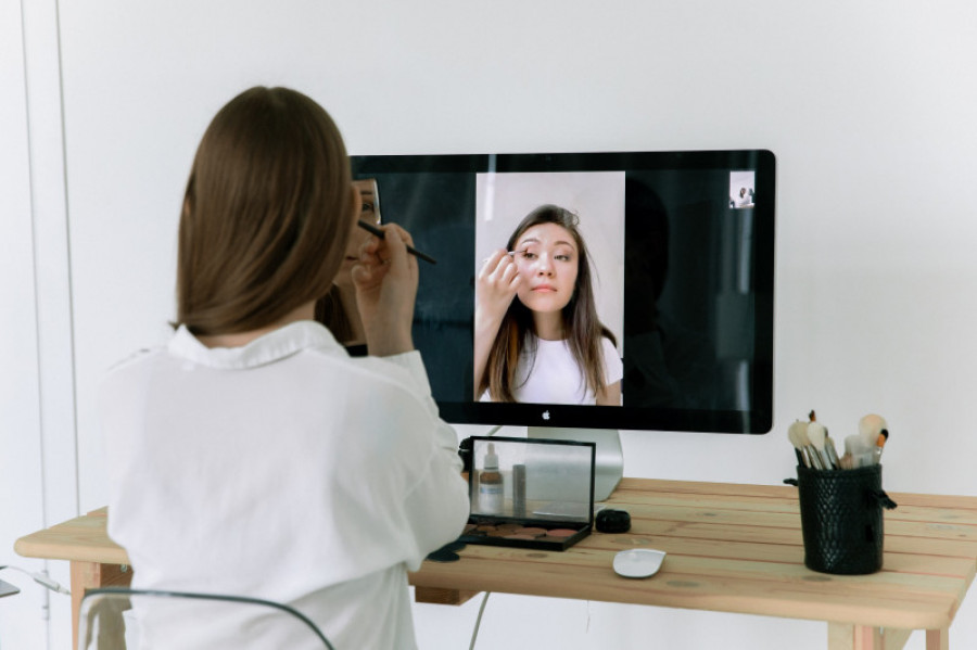 Pexels maquillaje online 27198