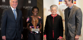 Premio ugandesa 25374