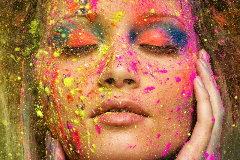 Cosmeticacolormujer123rf 20951