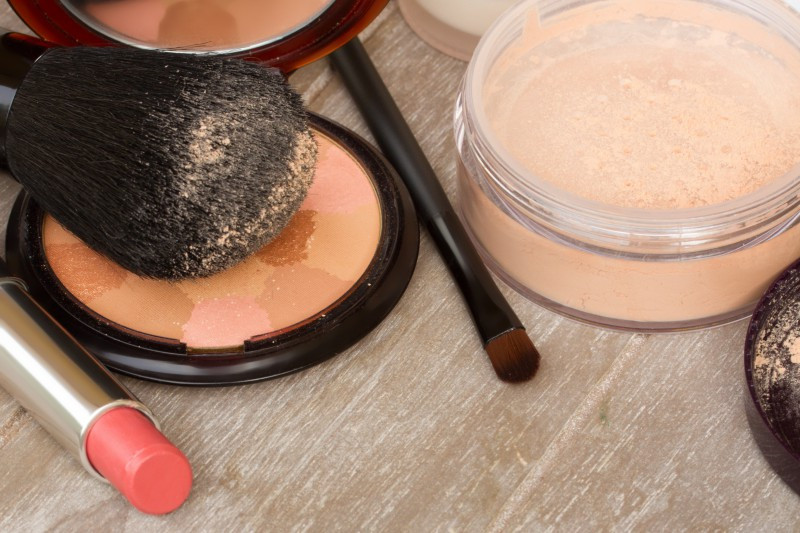 Maquillaje basicos 123rf 855 14374