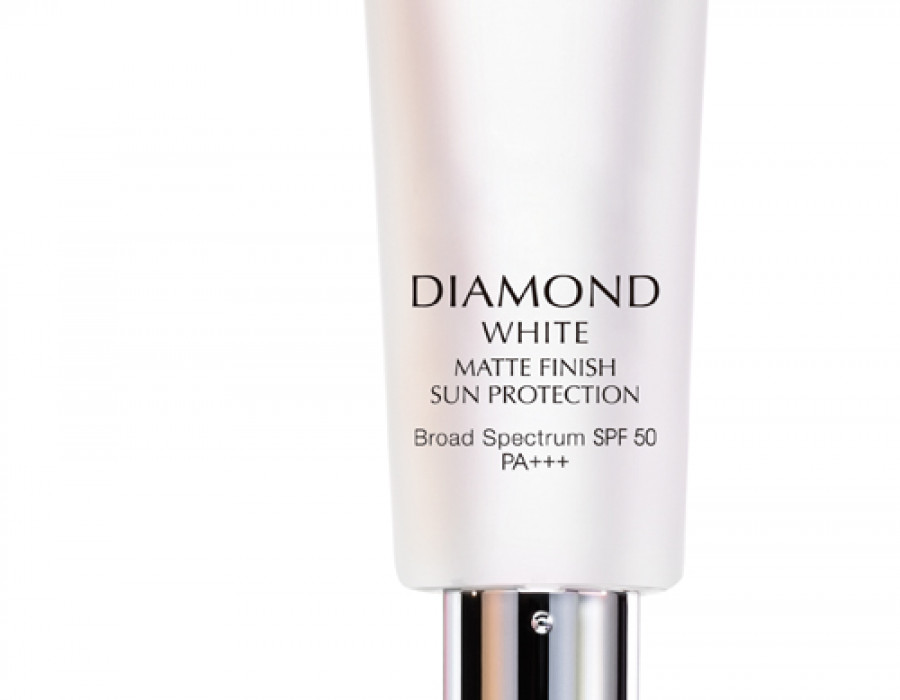 Diamond white matte finish sun protection natura bisse 770 13311