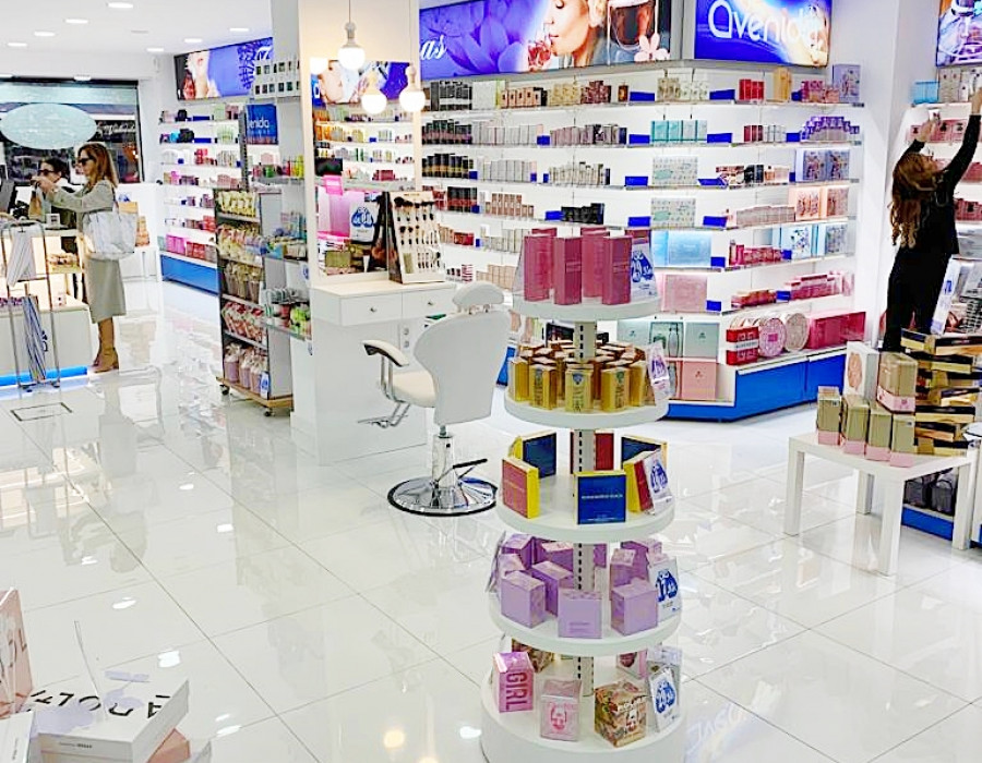 PERFUMERÍAS AVENIDA Algeciras detalle interior