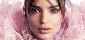Emily Ratajkowski flowerbomb