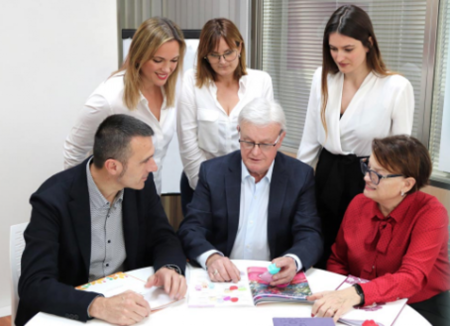 Neum equipo