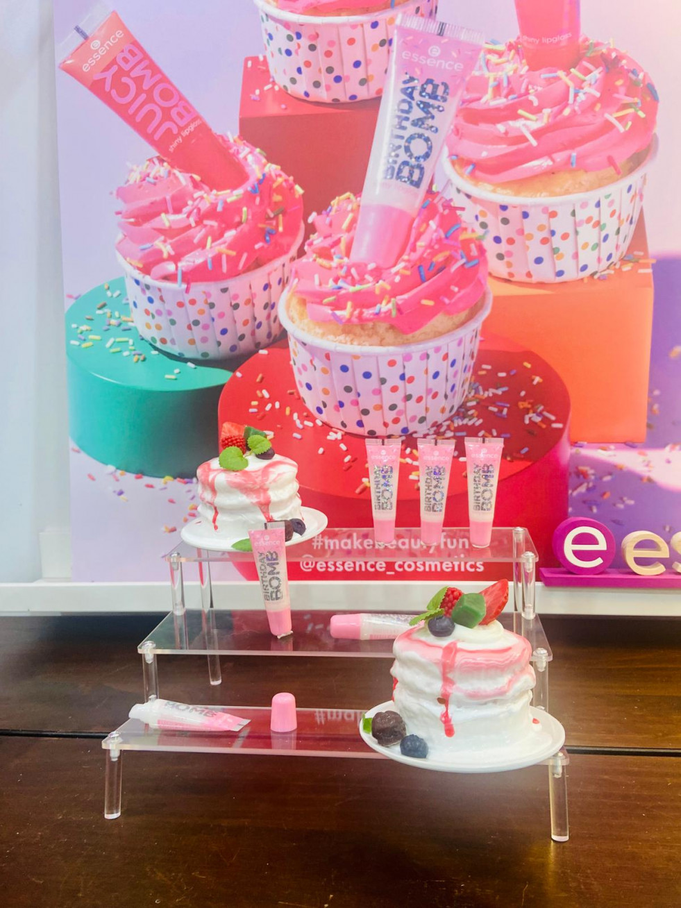 Essence birthday bomb