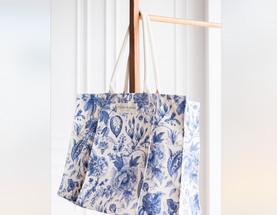 Bolso promo Elizabeth Arden White Tea