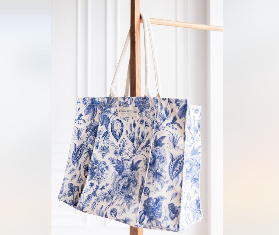 Bolso promo Elizabeth Arden White Tea