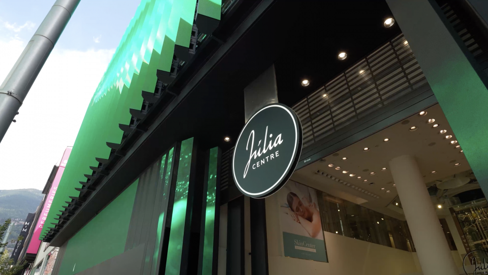 Julia FACHADA CENTRE 2